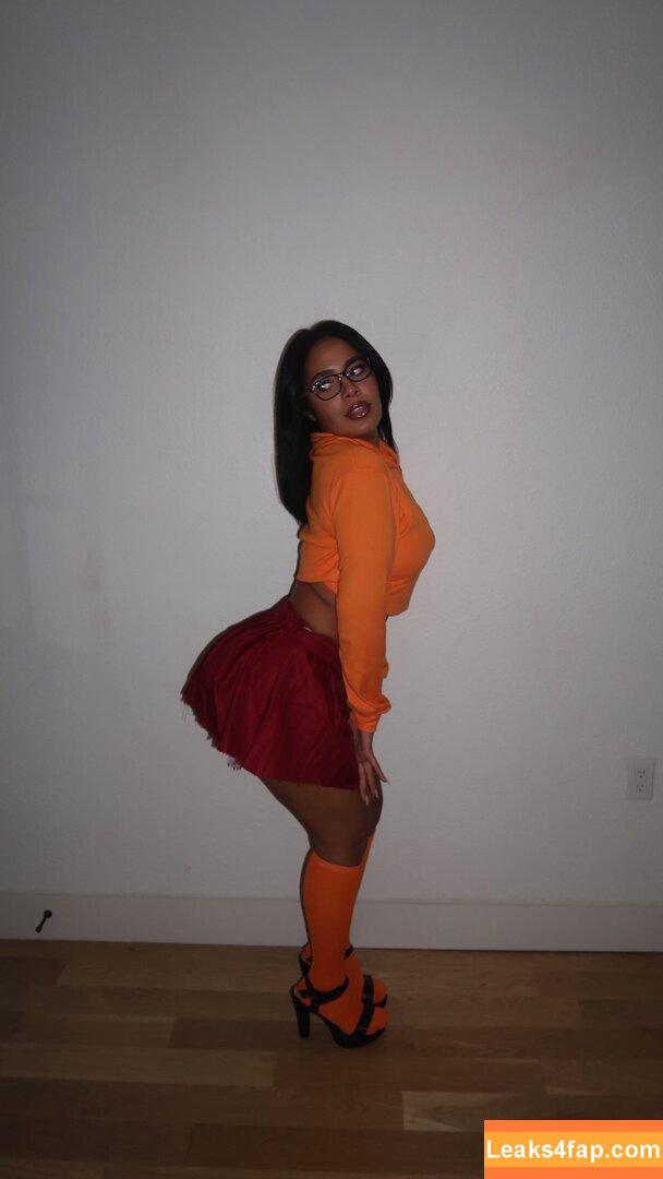 2sandz /  leaked photo photo #0099