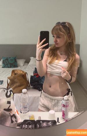 3sadelia photo #0001