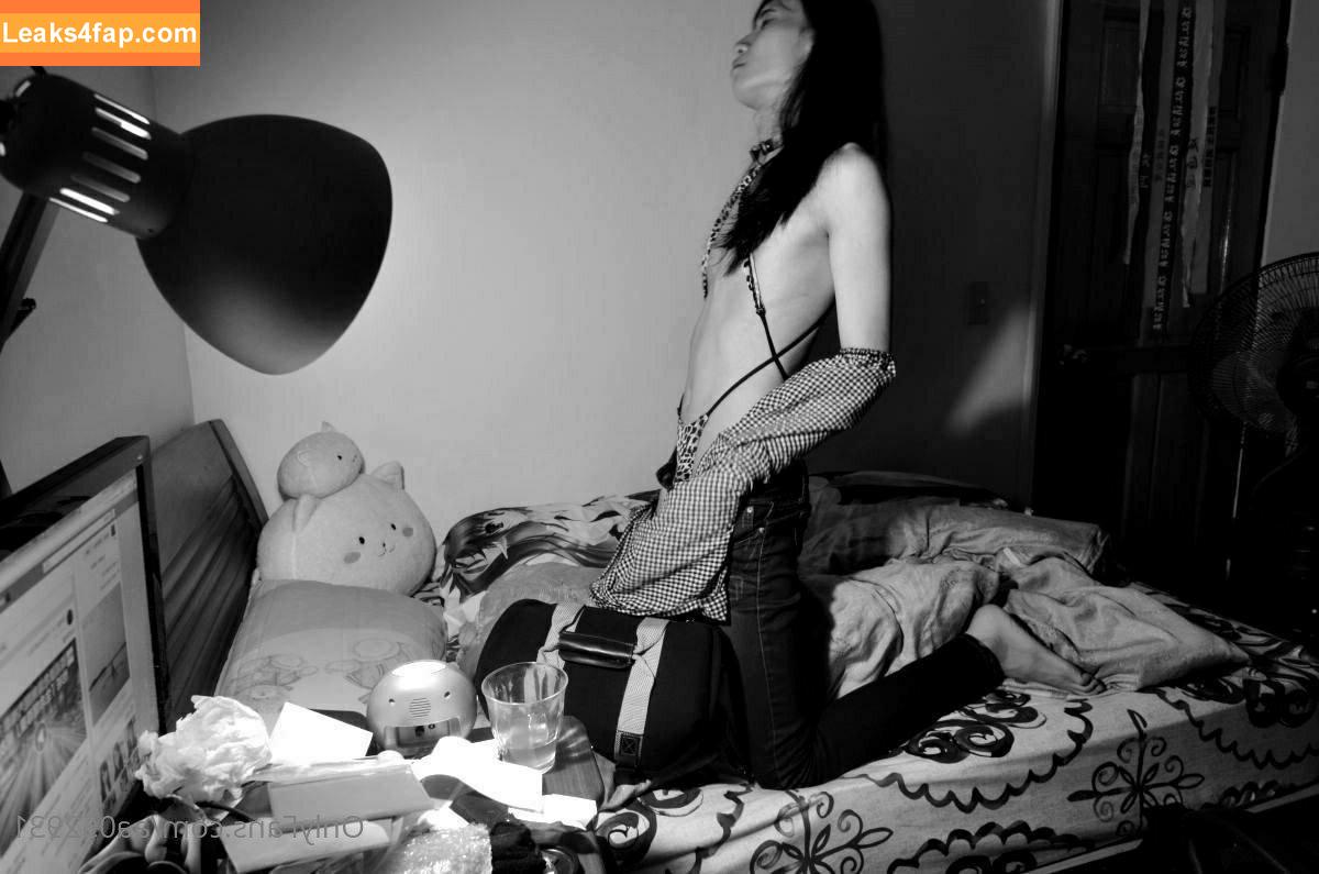 aa052931 /  leaked photo photo #0010