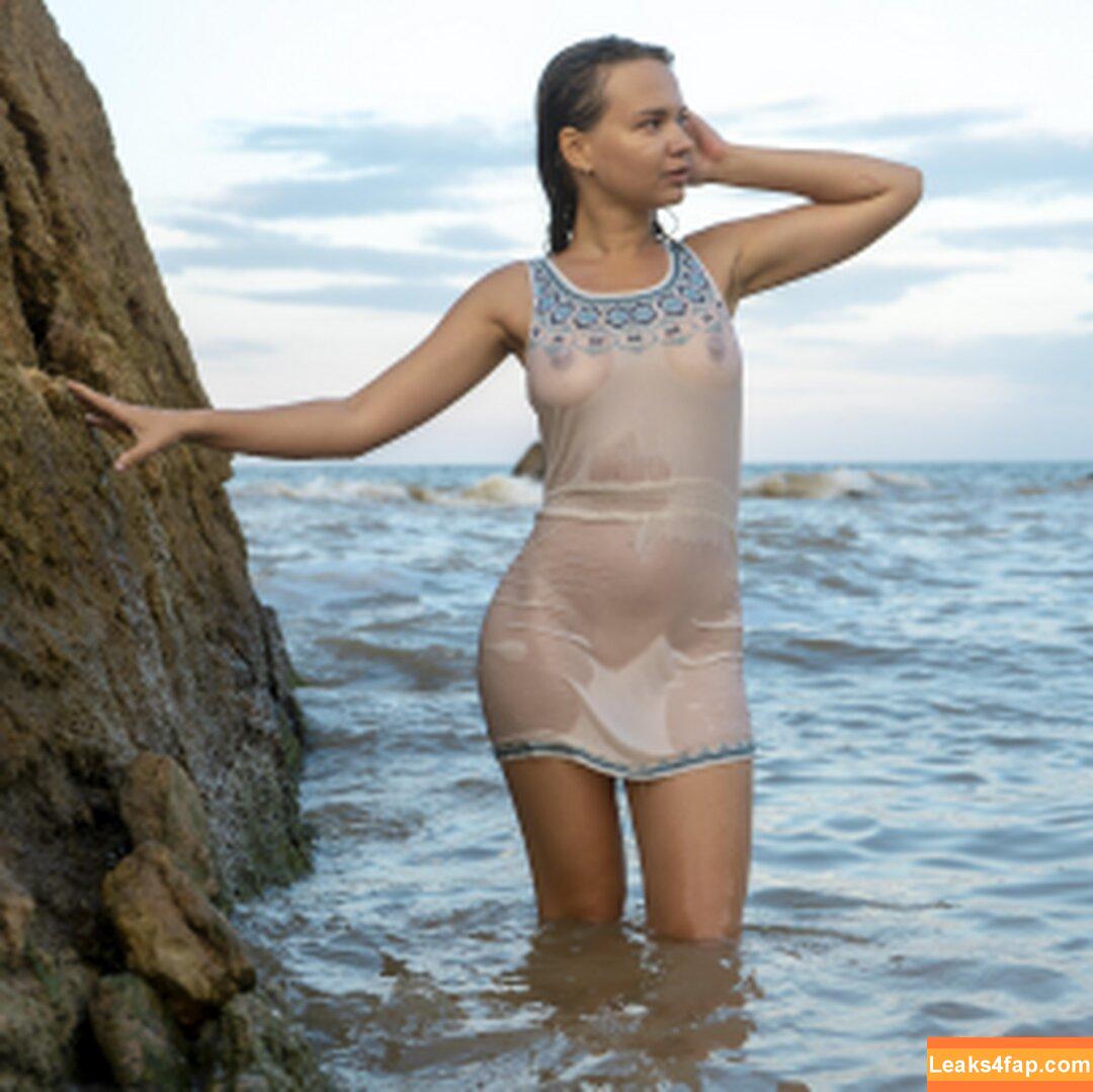 Aagrus / viewhub.cc model young russian model leaked photo photo #0100