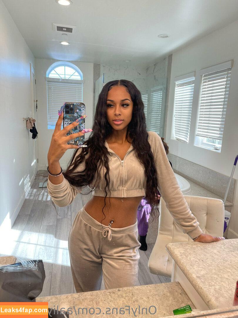 Aaliyah Foxxx / FoxxAaliyah / aaliyahfoxxofficial / aaliyahfoxxx leaked photo photo #0103