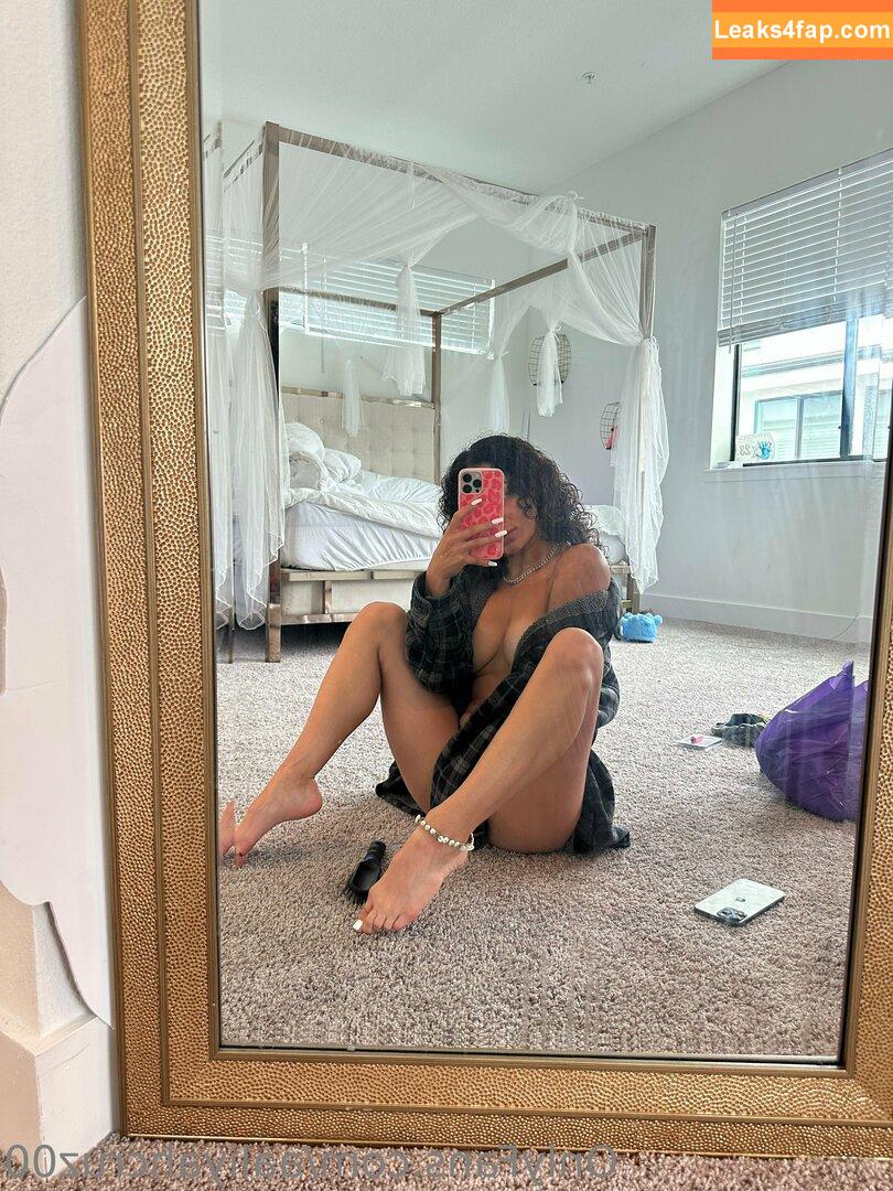 aaliyahcruz00 / aaliyahfuckingcruz leaked photo photo #0037