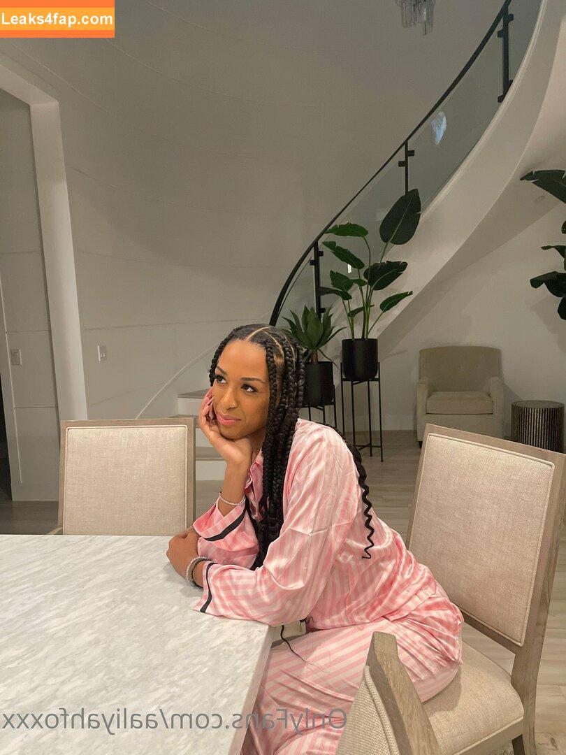 aaliyahfoxxx / aaliyah.foxx leaked photo photo #0024