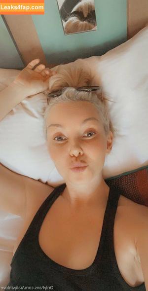 aaliyahlove photo #0011