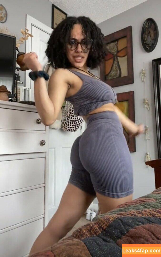 Aaliyeezy / theallierae leaked photo photo #0052
