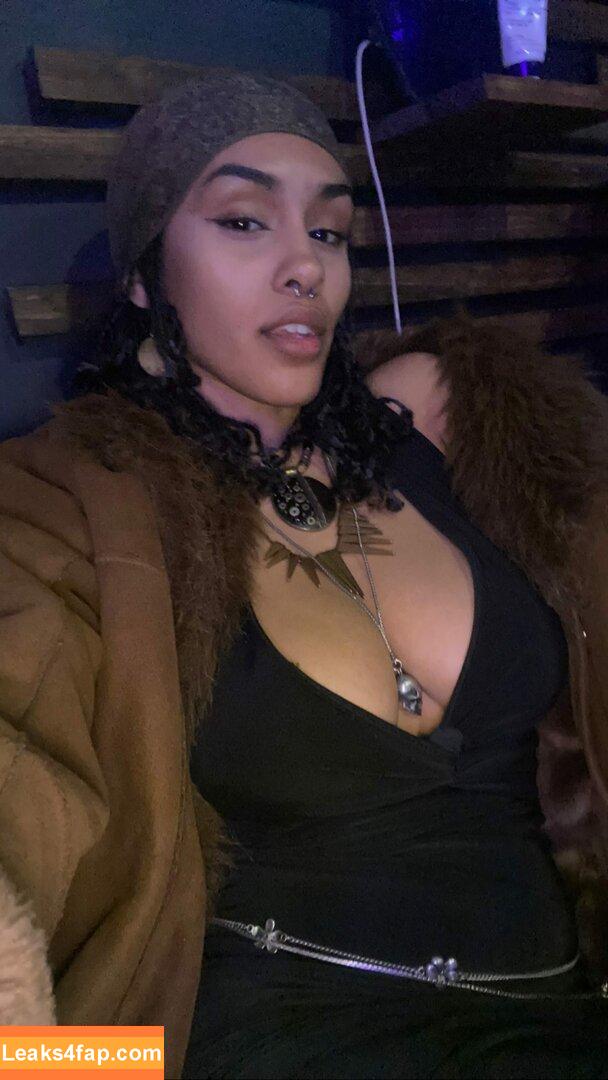 Aaliyeezy / theallierae leaked photo photo #0165