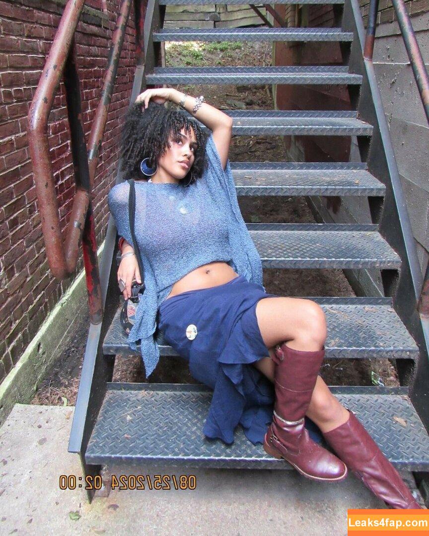 Aaliyeezy / theallierae leaked photo photo #0353