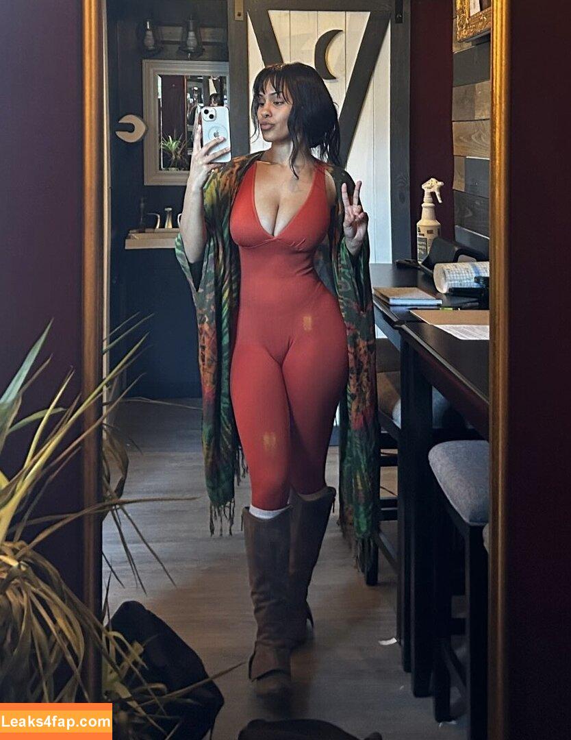 Aaliyeezy / theallierae слитое фото фото #0465