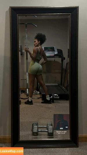 Aaliyeezy photo #0267