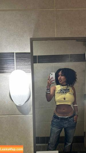 Aaliyeezy photo #0329