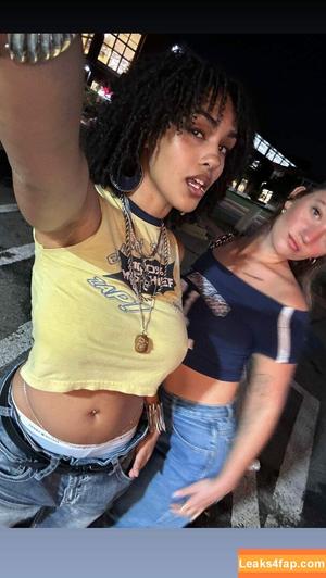 Aaliyeezy photo #0331