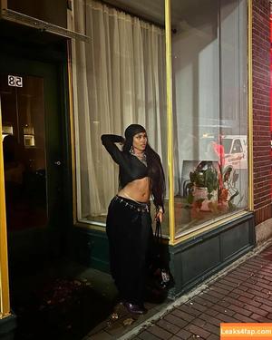 Aaliyeezy photo #0379