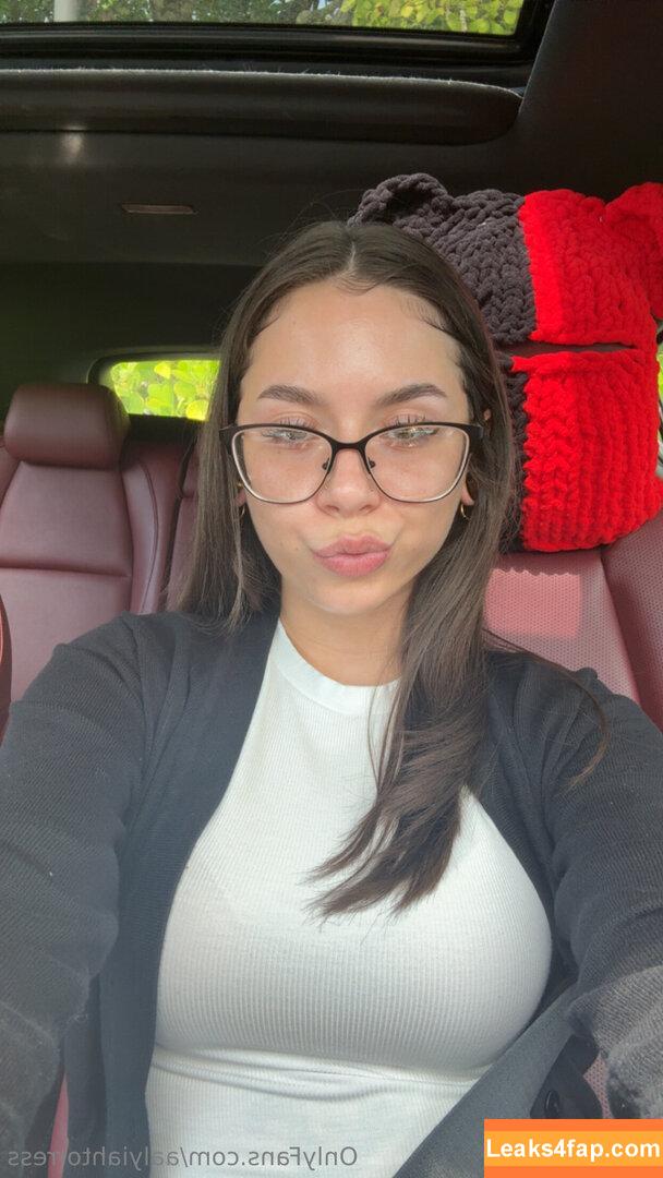 aalyiahtorress / aaliyahtorres7 leaked photo photo #0044