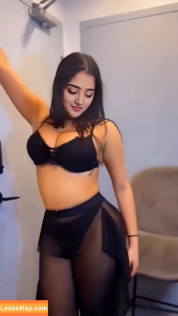 Aanya Advani / aanya_advani / https: / stories leaked photo photo #0060