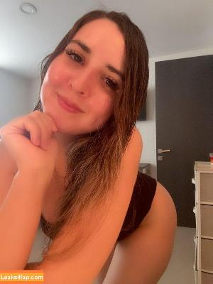 Aareni ASMR photo #0016