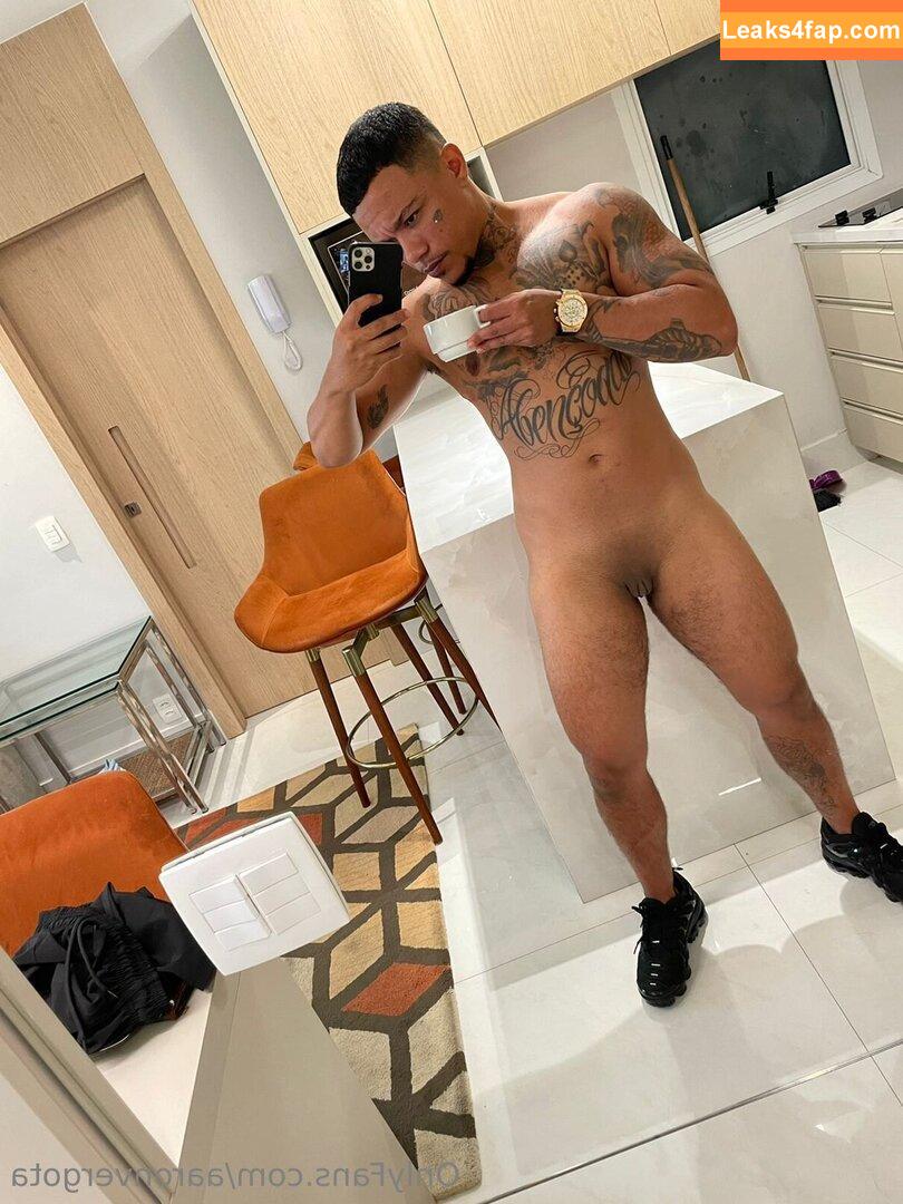 aaronvergota / azzverga leaked photo photo #0017
