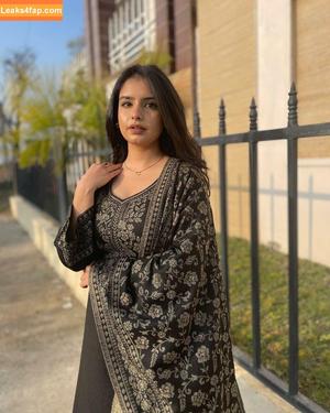 Aarushi Abrol photo #0002