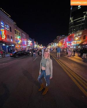 aautumn_blondie photo #0011