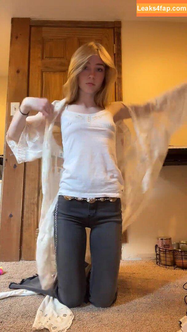 aayeayla / aaylaariannaa / danyellay leaked photo photo #0009