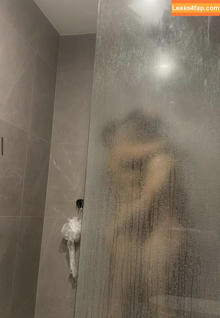 Aazula / azulaae / elnaelle leaked photo photo #0004