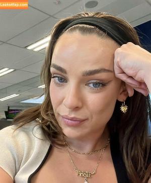 Abbie Chatfield photo #0017