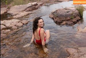 Abbie Chatfield photo #0126