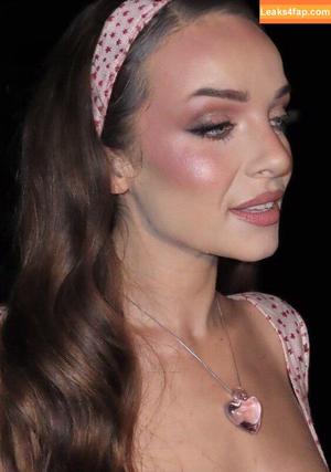Abbie Chatfield photo #0465