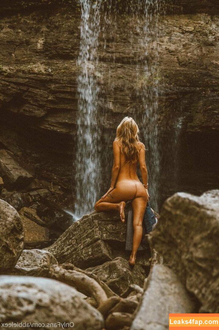 abbieleex / abbie.lee.x leaked photo photo #0040