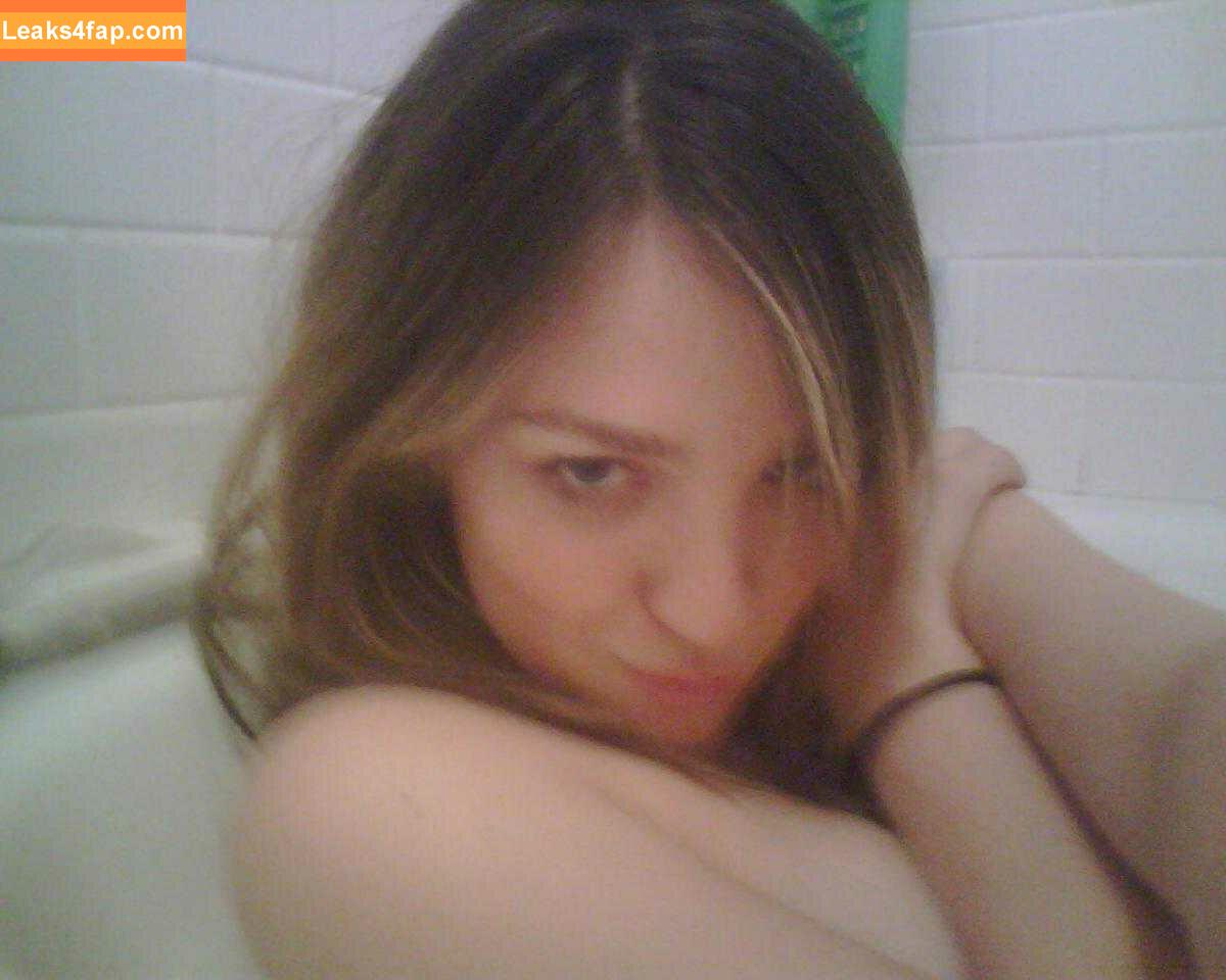 Abby Elliott / lilcutieforever leaked photo photo #0003