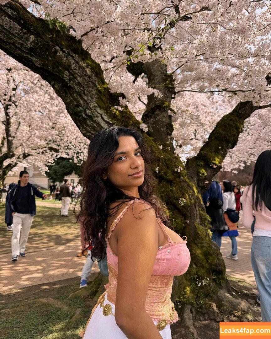 Abby Govindan / abbygovindan leaked photo photo #0002