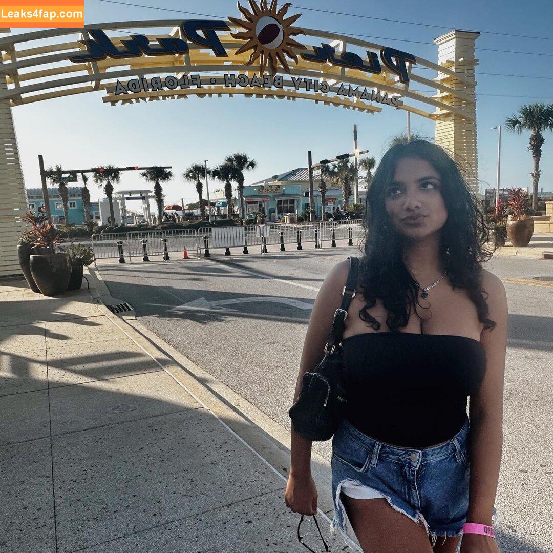 Abby Govindan / abbygovindan leaked photo photo #0023