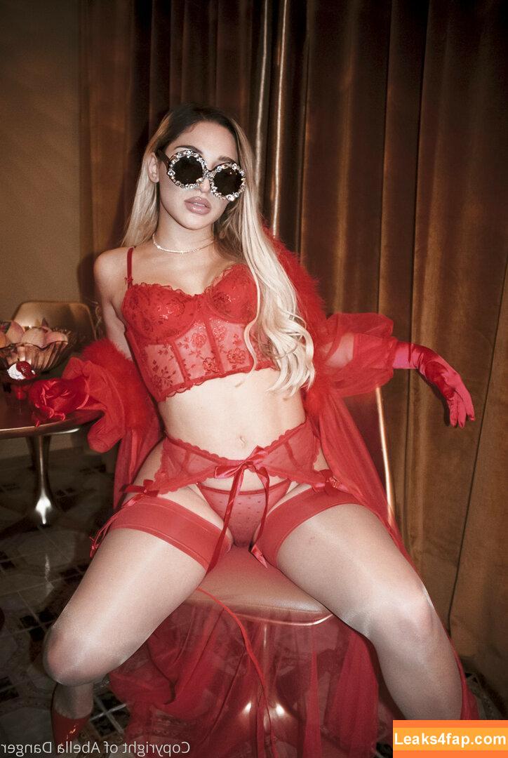 Abella Danger / abelladanger / dangershewrote / https: слитое фото фото #0286