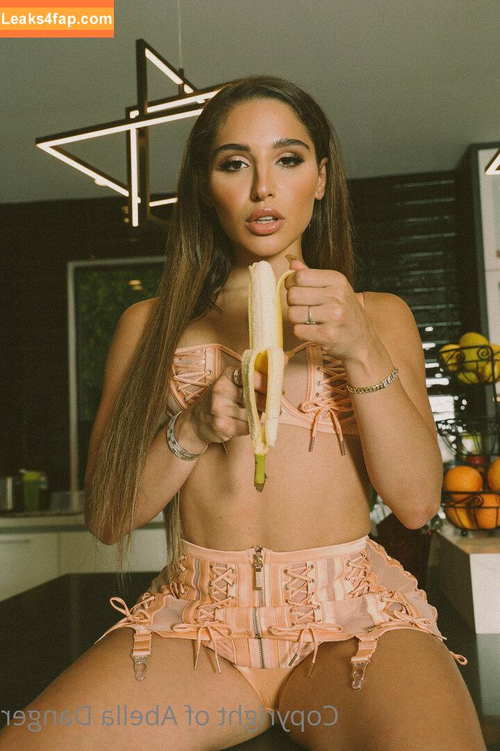 Abella Danger / abelladanger / dangershewrote / https: leaked photo photo #0337