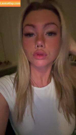 Abi Greasley фото #0165