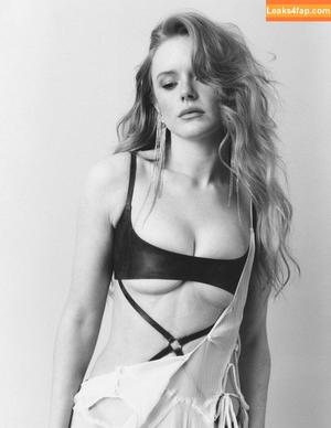 Abigail Cowen photo #0018