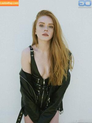 Abigail Cowen photo #0027