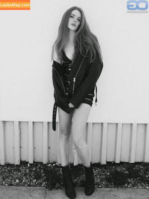 Abigail Cowen photo #0032