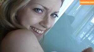 Abigail Johnson photo #0076