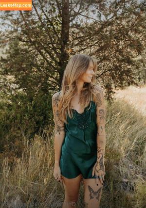 Abigail Martin photo #0255