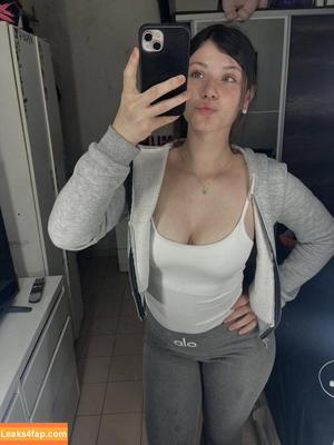 Abril Milagros photo #0010