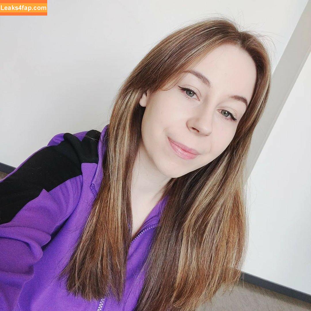 actuallyalisa / https: leaked photo photo #0022