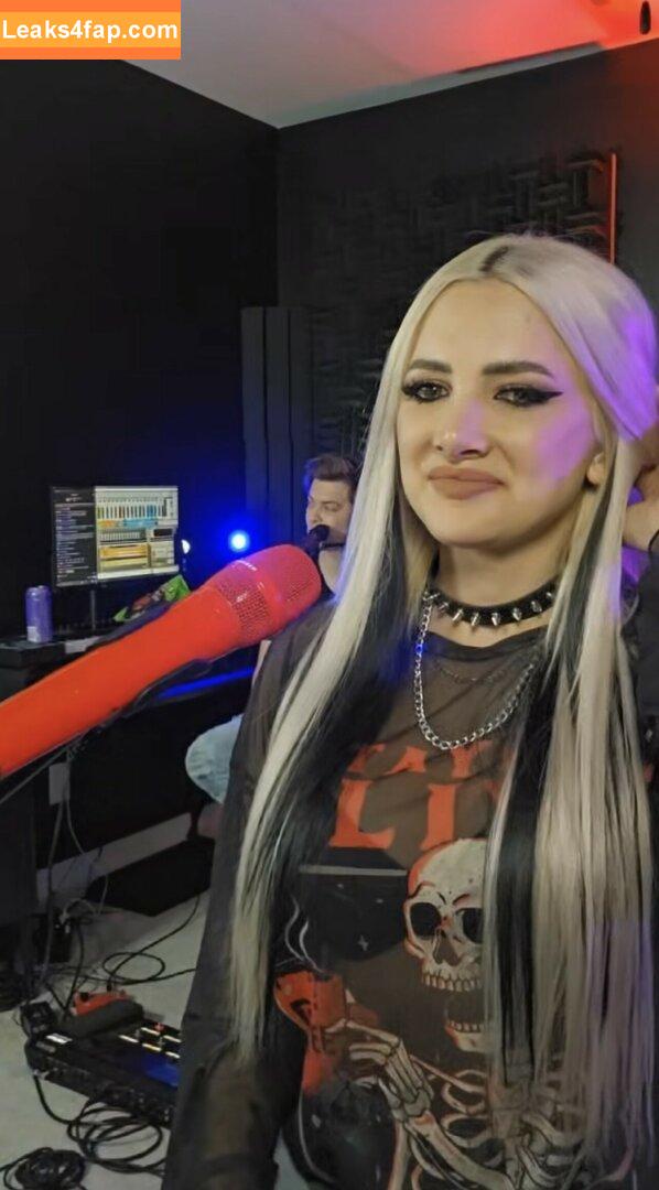 Addie Nicole Amick / Halocene / addienicoleamick слитое фото фото #0249