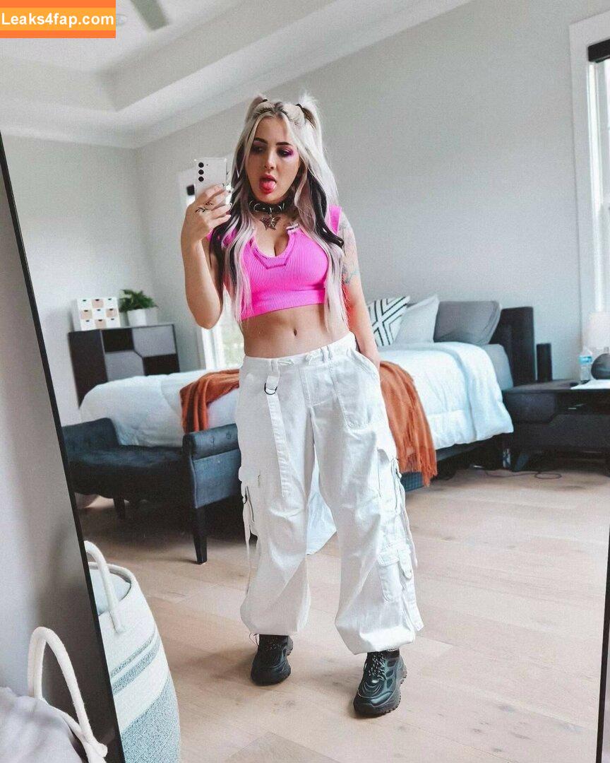 Addie Nicole Amick / Halocene / addienicoleamick слитое фото фото #0266