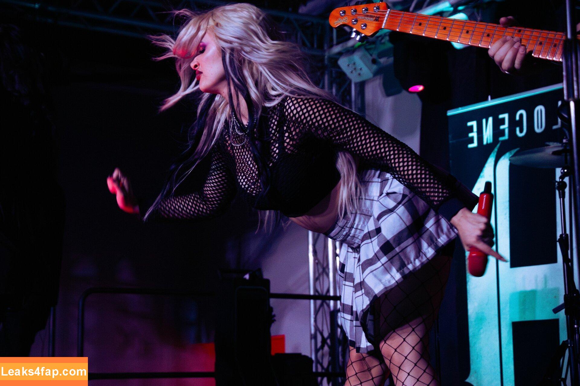 Addie Nicole Amick / Halocene / addienicoleamick слитое фото фото #0291