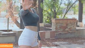 Addie Nicole Amick фото #0077