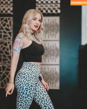 Addie Nicole Amick фото #0097