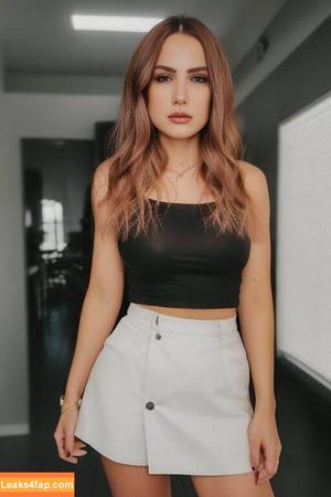 Addie Nicole Amick фото #0202