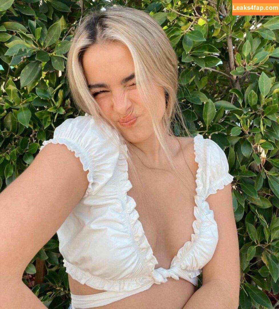 Addison Rae / addie_the_baddie / addisonraee / https: / whoisaddison слитое фото фото #0025