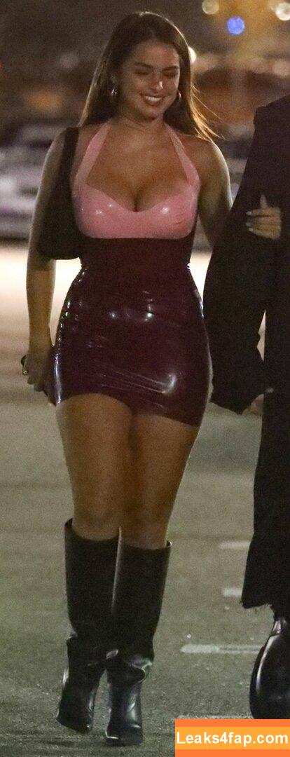 Addison Rae / addie_the_baddie / addisonraee / https: / whoisaddison слитое фото фото #0087