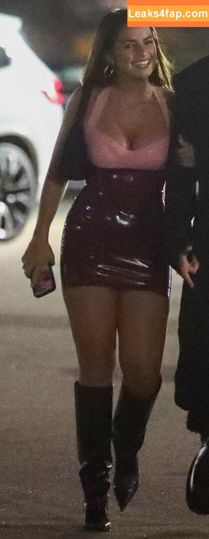 Addison Rae / addie_the_baddie / addisonraee / https: / whoisaddison слитое фото фото #0090